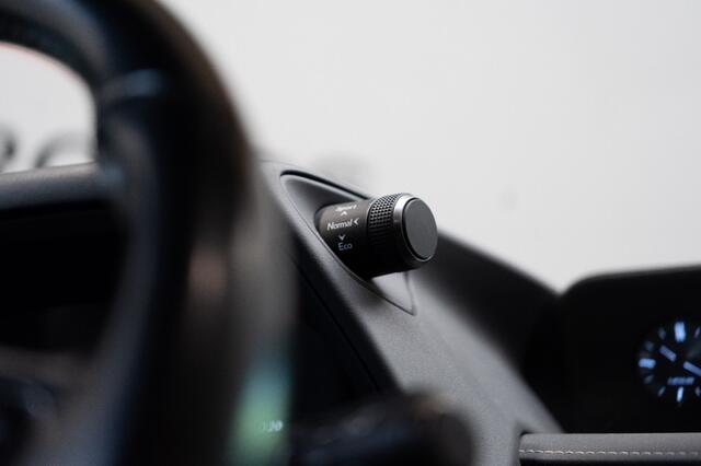 Lexus Ux 250 H Bussines Line, El.achterklep, Keyless, Ad.cruise, Lane assist