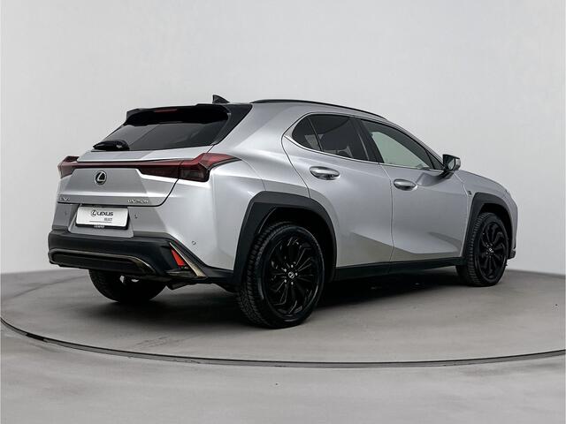Lexus Ux 250h F Sport Design | Carplay | Stoelverwarming | Adaptive Cruise |