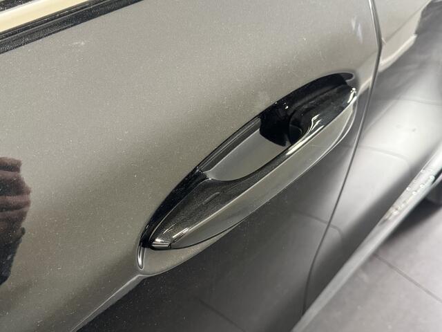 Lexus Ux 250h Preference Line | Trekhaak afneembaar | Blindspot monitor | Apple Carplay |