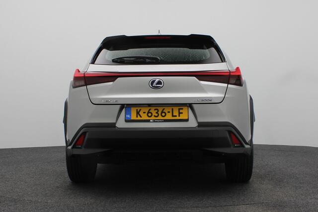 Lexus Ux 300e 54 kWh | Climate | ACC