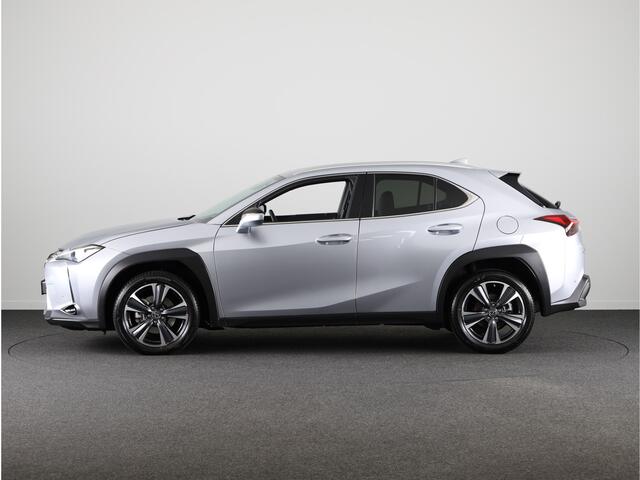 Lexus Ux 250h Luxury Line *DEMO* | Head up Display | Stoelverwarming |