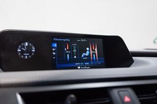 lexus-ux-first-edition,-keyless,-st