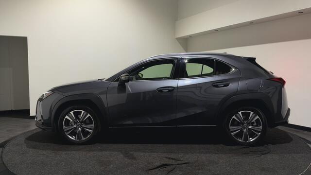 Lexus Ux 300e Luxury 54 kWh | Leder interieur | Stoelen verwarmd & gekoeld | Keyless | Soh (batterijcheck) Waarde 99,0 %