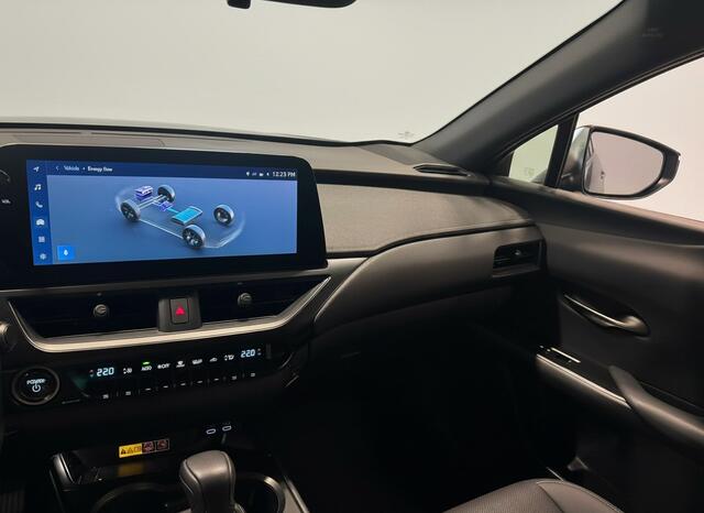Lexus Ux 300h F SPORT Design | Carplay | Stoelverwarming | Adaptive Cruise |