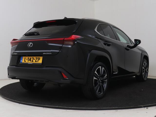 Lexus Ux 250h Preference Line | NL dealeronderhouden |