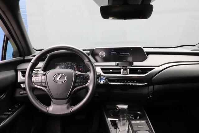 Lexus Ux 250h F Sport First Edition | Achteruitrijcamera | 2 Eigenaren | Navigatie | Cruise control | Electrische Achterklep