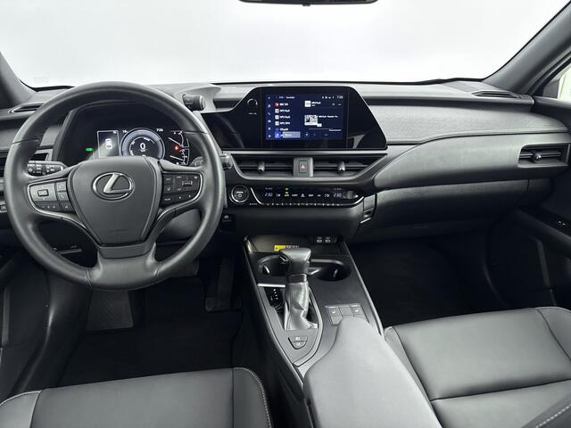 Lexus Ux 250h F Sport Line | Parkeersensoren V+A | Blindspot | Stoelverwarming |