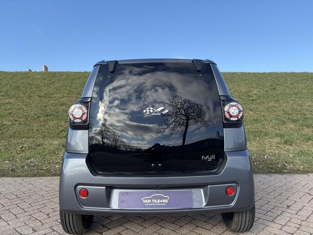 Ligier Brommobiel Myli I.DEAL 40th Edition 16'' LMV | Pioneer Audio | Verwarmde Bestuurdersstoel