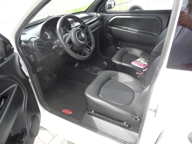 Ligier DUE Microcar Brommobiel Initial