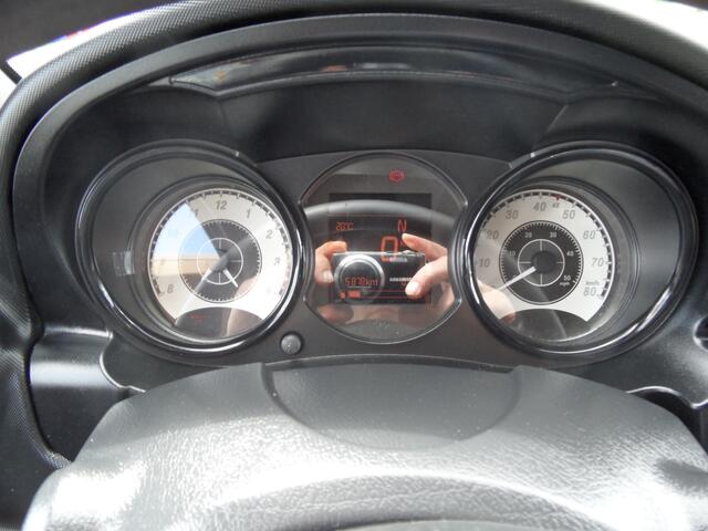 Ligier DUE Microcar Brommobiel Initial
