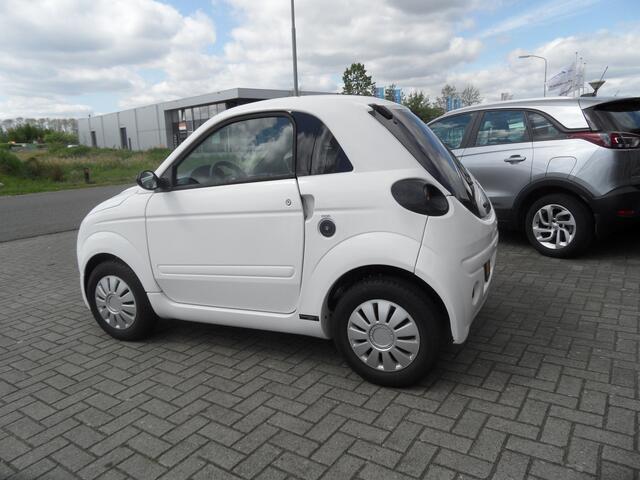 Ligier DUE Microcar Brommobiel Initial