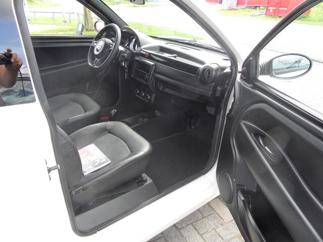 Ligier DUE Microcar Brommobiel Initial