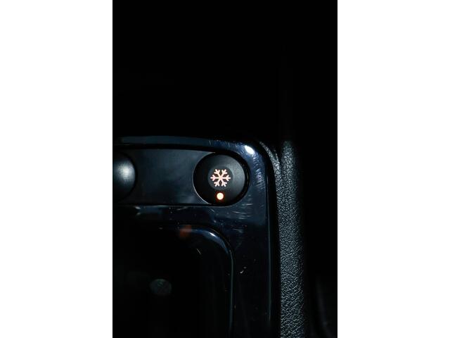 Ligier JS60 Ultimate Sun Sport / STUURBEKRACHTIGING / Airco