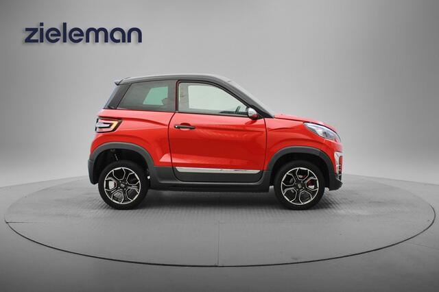 Ligier JS60 dCi Chic Sun - 2022 - 7.388 Km- Leer, Camera, Stuurbekrachtiging