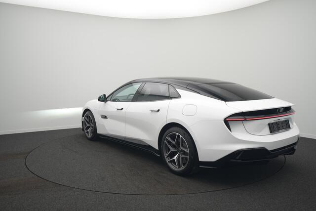 Lotus Emeya Base 600 | Panorama Dak | Head Up | Leder |