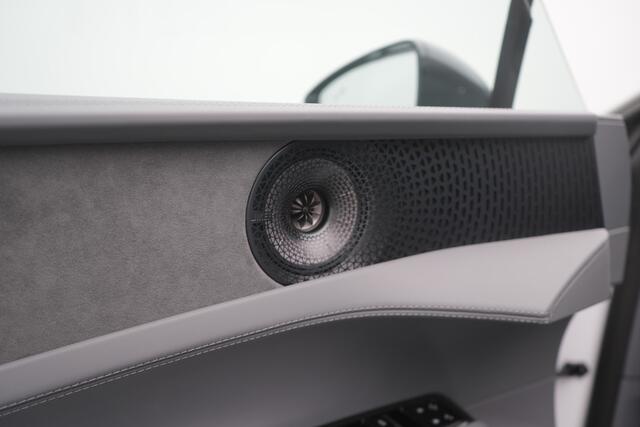 Lotus Emeya Base 600 | Panorama Dak | Head Up | Leder |