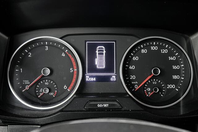 MAN TGE 2.0 140PK Automaat L3H2 | 2x schuifdeur | Trekhaak | Navigatie | Camera | 3 zitplaatsen