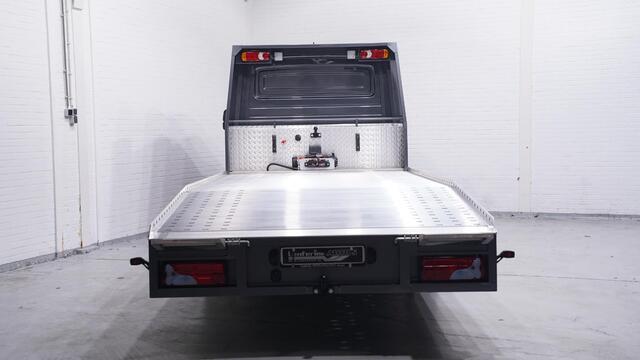 MAN TGE 2.0 TDI 140 pk Autotransporter Airco, Luchtvering Apple Carplay, Trekhaak 3.500 kg, Cruise Control, BPM vrij, 3-Zits