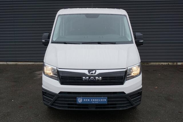 MAN TGE 3.140 140pk Dubbele cabine L3H2/L2H1 Navigatie Trekhaak Camera Cruise control Parkeersensoren