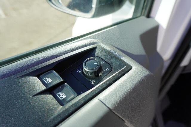 MAN TGE 3.140 140pk Automaat L4H3/L3H2 Airco Camera Apple Carplay Parkeersensoren 3-zits