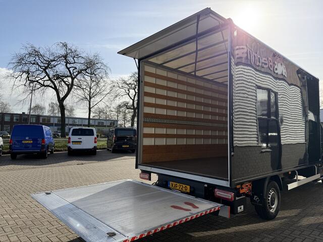 MAN TGE 35 2.0 Lang L4 Super Hoog 177pk bakwagen met Dhollandia laadklep / euro 6 / bpm vrij / vaste prijs rijklaar ¤ 38.950 ex btw / lease vanaf ¤ 636 / zwart metallic