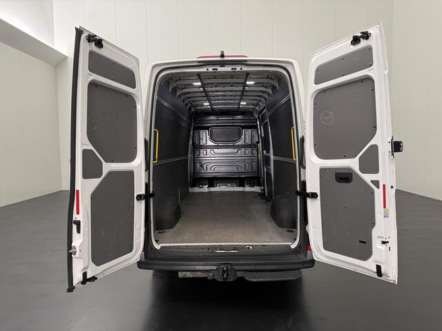 MAN TGE 2.0TDI 140PK L4H3 Maxi | Multimedia | Camera | Trekhaak 3000kg | Airco | Cruise | 3-Zits |