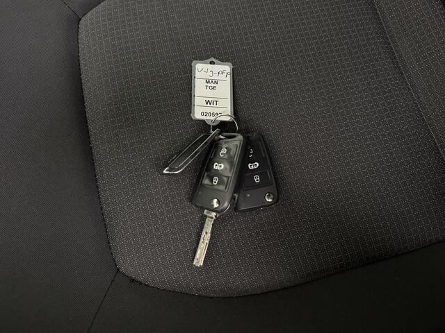 MAN TGE 2.0TDI 140PK L4H3 Maxi | Multimedia | Camera | Trekhaak 3000kg | Airco | Cruise | 3-Zits |