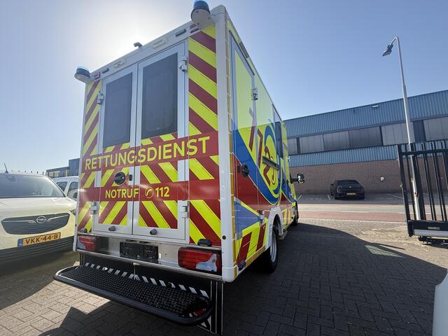 MAN TGE 180pk Automaat 50 AMBULANCE INCL STRYKER BRANCARD VB Luchtvering