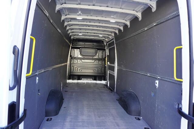 MAN TGE 3.140 L5H3 XXL Airco App Connect 270 graden deuren