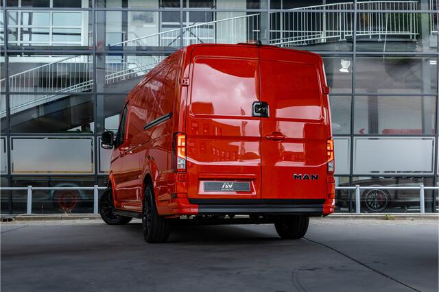 MAN TGE 35 2.0 L3H2 DSG | ACC | Standkachel | CarPlay | Navigatie | Camera | MF Stuur | Sortimo | DAB | Stoelverwarming | Nieuwe APK