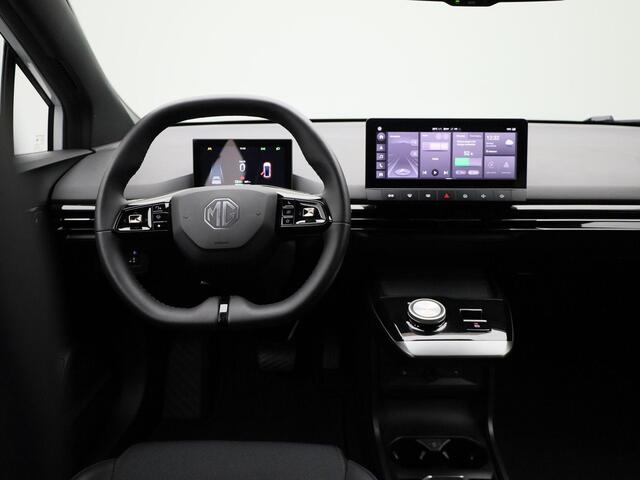 MG 4 MG4 64 kWh Luxury | Navigatie | Parkeersensoren & Camera | Elektrische stoelen |