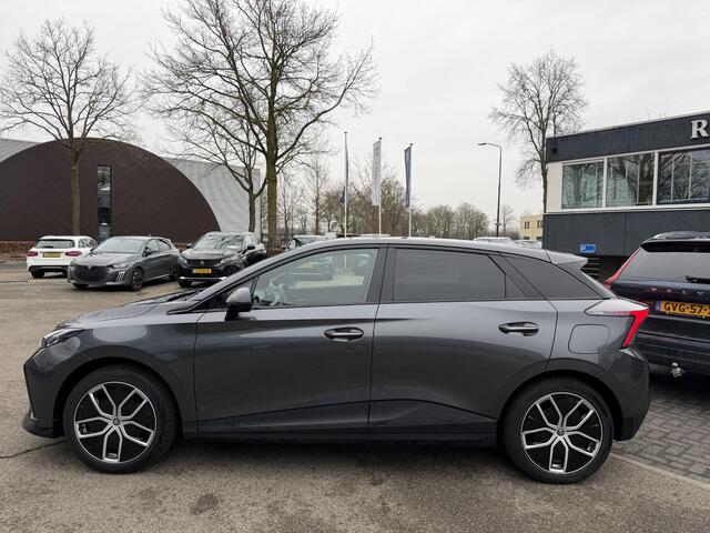MG 4 MG4 Electric Luxury 64 kWh SOH 95% 7 JAAR GARANTIE BIJ MG| SUPER COMPLETE AUTO| RONDOMZICHT CAMERA| STOEL+ STUUR VERWARMING| DODE HOEK