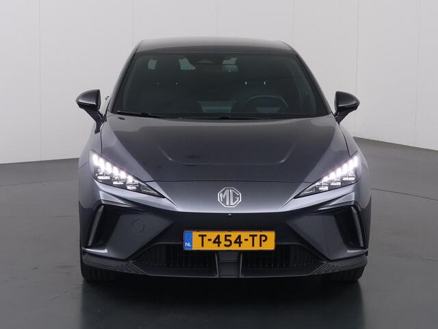 MG 4 MG4 Electric Luxury 64 kWh | SOH 95,6% | Trekhaak | Comfortstoelen | LED | Apple Carplay/Android Auto | 360° Camera | Cruise Control | Climate Control | Keyless Entry/Go |