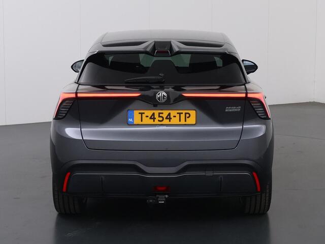 MG 4 MG4 Electric Luxury 64 kWh | SOH 95,6% | Trekhaak | Comfortstoelen | LED | Apple Carplay/Android Auto | 360° Camera | Cruise Control | Climate Control | Keyless Entry/Go |