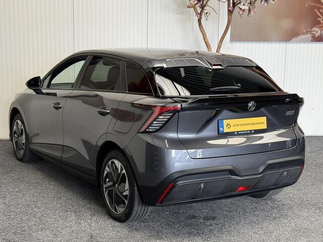 MG 4 MG4 ELECTRIC 204 PK NAVIGATIE ADAPTIVE CRUISE CONTROL APPLE CARPLAY/ANDROID 360 CAMERA STOEL EN STUURVERWARMING DODEHOEKSENSOREN RIJSTROOKSENSOREN KEYLESS GO ZEER MOOI !!