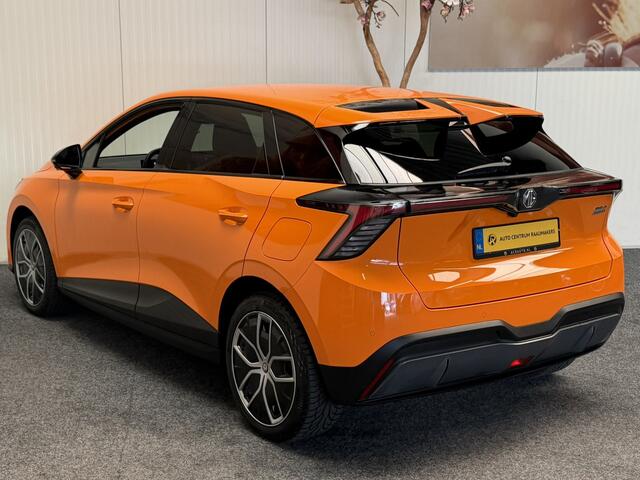 MG 4 MG4 ELECTRIC LUXURY LONG RANGE 204 PK 64 KWH FABRIEKGARANTIE TOT 3031 !!! NAVIGATIE ADAPTIVE CRUISE CONTROL APPLE CARPLAY/ANDROID 360 CAMERA STOEL EN STUURVERWARMING DODEHOEKSENSOREN RIJSTROOKSENSOREN KEYLESS GO ZEER MOOI !!