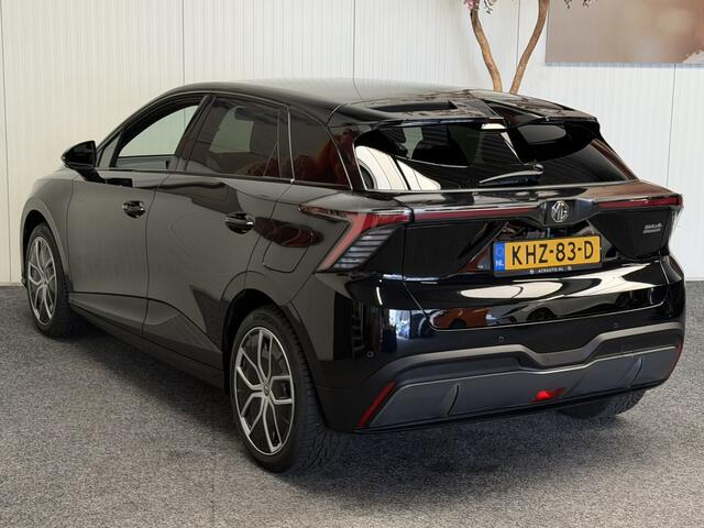 MG 4 MG4 ELECTRIC LUXURY LONG RANGE 204 PK 64 KWH FABRIEKGARANTIE TOT 2031 !!! NAVIGATIE ADAPTIVE CRUISE CONTROL APPLE CARPLAY/ANDROID 360 CAMERA STOEL EN STUURVERWARMING DODEHOEKSENSOREN RIJSTROOKSENSOREN KEYLESS GO ZEER MOOI !!