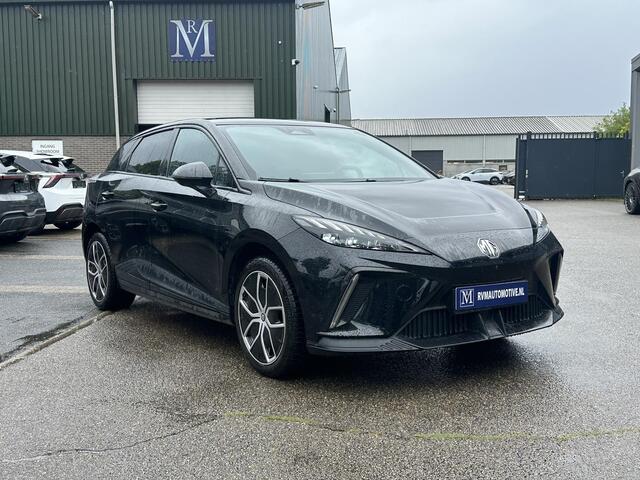 MG 4 Luxery SOH 97%|360 CAMERA| 7 JAAR MG GARANTIE T/M 06-2031| ELEK. STOEL| DODE HOEK SENSOR| STOEL + STUURVERWARMING| ADAPTIVE CRUISE CONTROL
