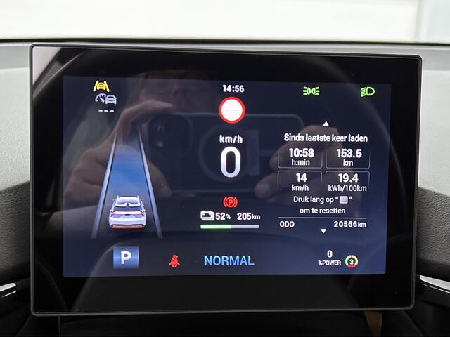 MG 4 MG4 Electric Luxury 64 kWh | NL auto | Trekhaak | 360 camera | dodehoek detectie | Elektrische bestuurdersstoel | Navigatie | Apple CarPlay/Android Auto | Cruise Control | Keyless Entry/Start |