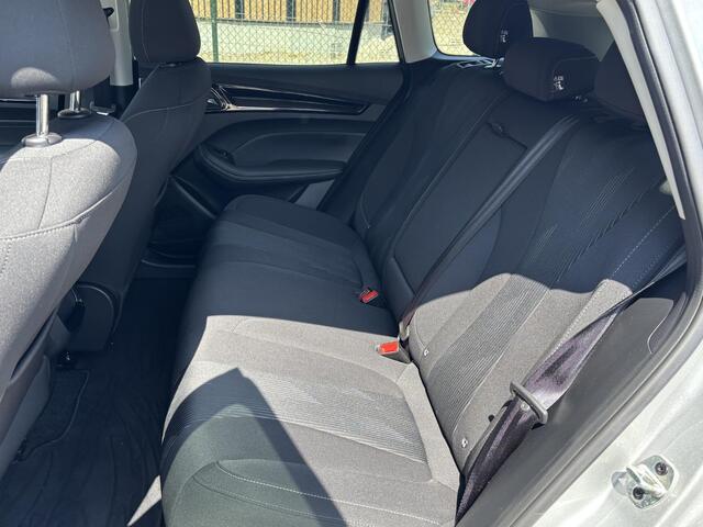 MG 5 MG5 Electric Extended Range 61KWh Comfort | Rijklaar incl garantie geleverd! |