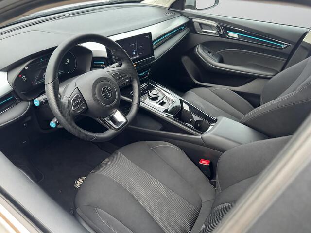 MG 5 MG5 Electric Long Range Comfort 61 kWh | Accu 98% | Parkeercamera | Apple Carplay | Prijs is rijklaar incl. garantie