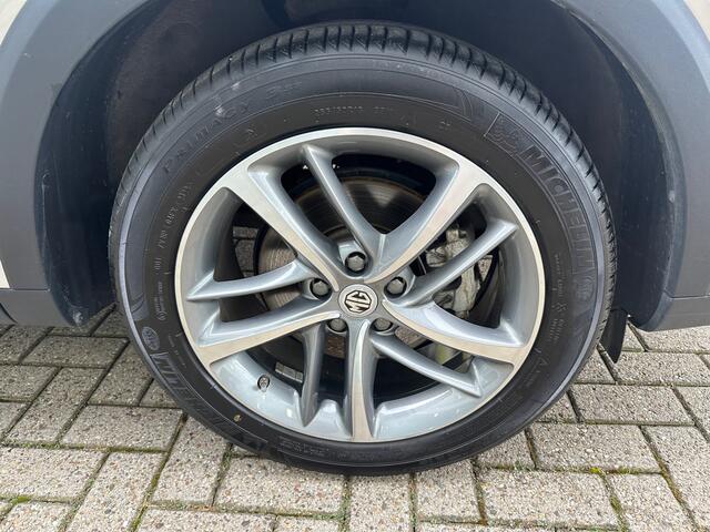 MG EHS 1.5 TGDI Luxury Panorama
