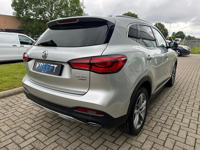 MG EHS 1.5 TGDI Luxury Panorama