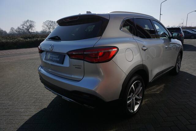 MG EHS PLUG IN HYBRIDE 1.5 TGDI Luxury 1500kg TREKGEWICHT - ADAPT. CRUISE - 360 CAMERA - APPLE / ANDROID - PANO SCHUIFKANTELDAK - STOELVERWARMING - LEDER - BLUETOOTH - NAVI