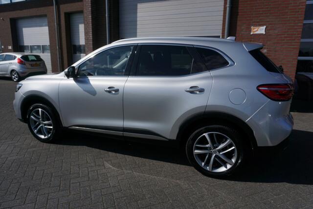MG EHS 1.5 TGDI 162PK LUXURY NOV 2022 1500KG TREKGEWICHT DEALER ONDERHOUDEN PANORAMADAK 4X ALL SEASON BANDEN FULL LED 360CAMERA LEDER STOELVERWARMING NAVI ANDROID-APPLECARPLAY ADAPTIEVE CRUISE KEYLESS PDC V+A ENZ...