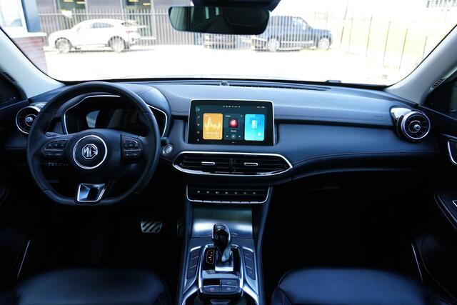 MG EHS 1.5 TGDI Luxury 258pk Panoramadak/Stoelverwarming/AppleCarplay