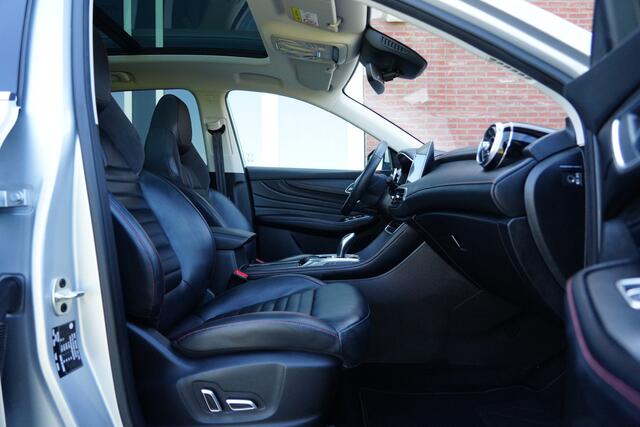 MG EHS 1.5 TGDI Luxury 258pk Panoramadak/Stoelverwarming/AppleCarplay
