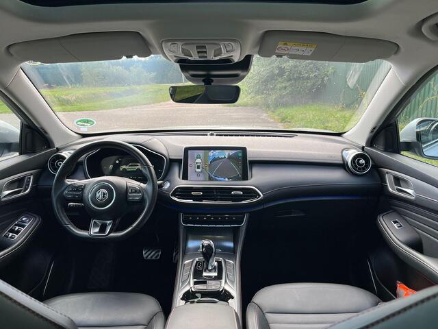 MG EHS 1.5 TGDI Luxury TREKHAAK