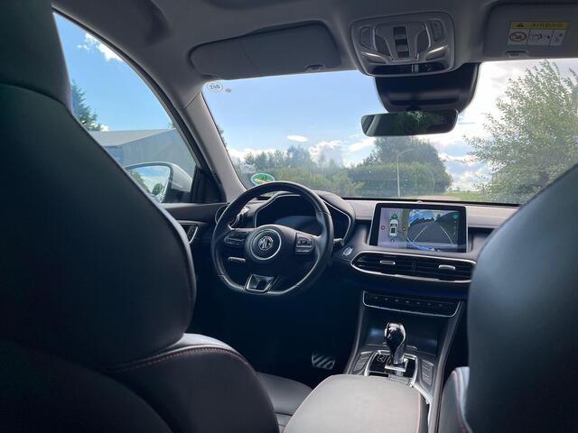 MG EHS 1.5 TGDI Luxury TREKHAAK