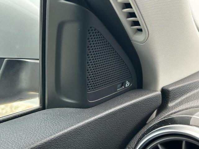 MG EHS 1.5 TGDI Luxury / Schuifkantel Dak / Navigatie / Airco / Cruise Control / Achterklep Elektrisch /